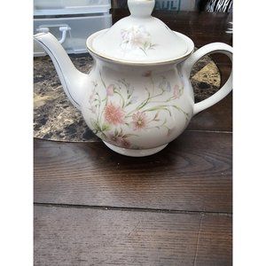 Windsor Saddler England Floral Teapot Ceramic